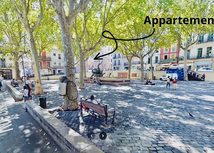 Joli Appartement Sur Place De La Mairie